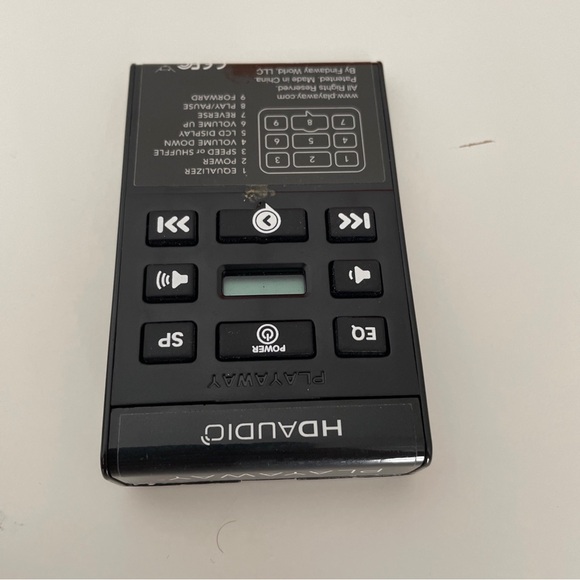 The Supremes at Earl's All-You-Can-Eat by Edward Kelsey Moore Audiobook - Picture 6 of 8